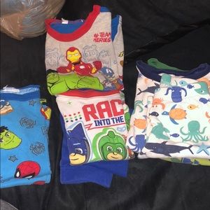Carter’s old navy  Pajamas boys used condition